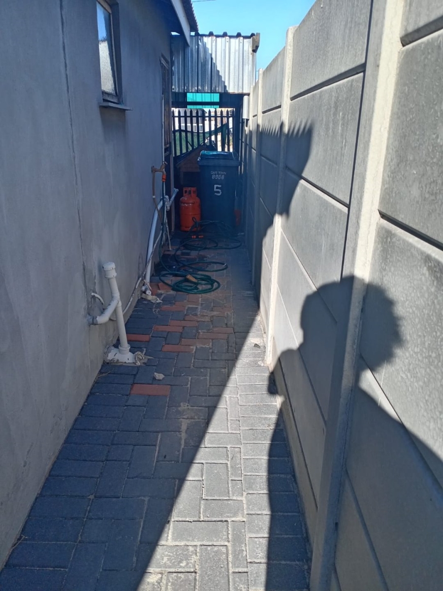  Bedroom Property for Sale in Khaya Western Cape